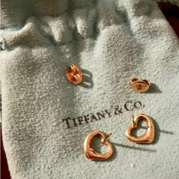 EUC Tiffany & Co 18KT Gold Open Heart Elsa Peretti Stud Earrings - Picture 4 of 4